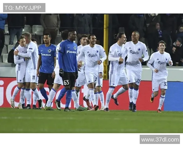 拜仁慕尼黑与帕德博恩比赛前瞻分析及战术对比探讨